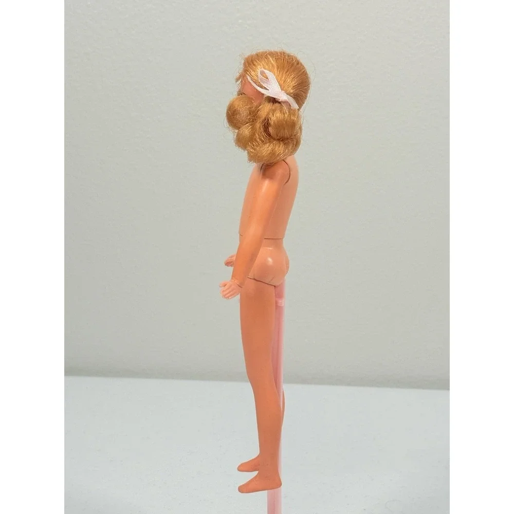VINTAGE 1969 Taiwán DRAMATIC NEW LIVING SKIPPER DOLL Strawberry Blonde Barbie